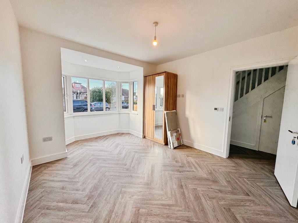 Pbox-living room-376448.jpg