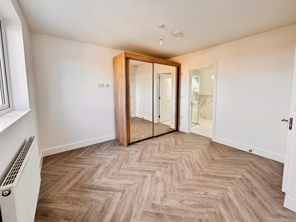 Pbox-bedroom-376448.jpg