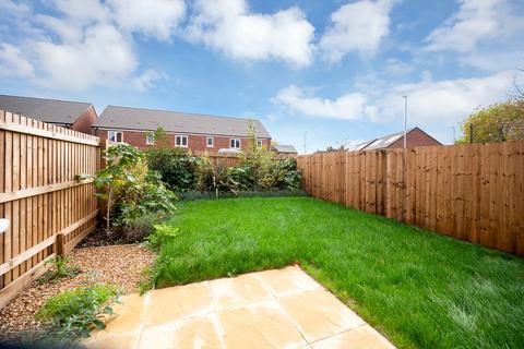 3 bedroom end of terrace house to rent, Charles Dyer Close, Melton Mowbray
