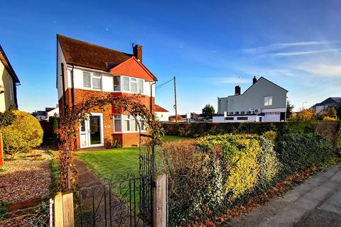 3 bedroom detached house to rent, Writtle Road, Chelmsford CM1