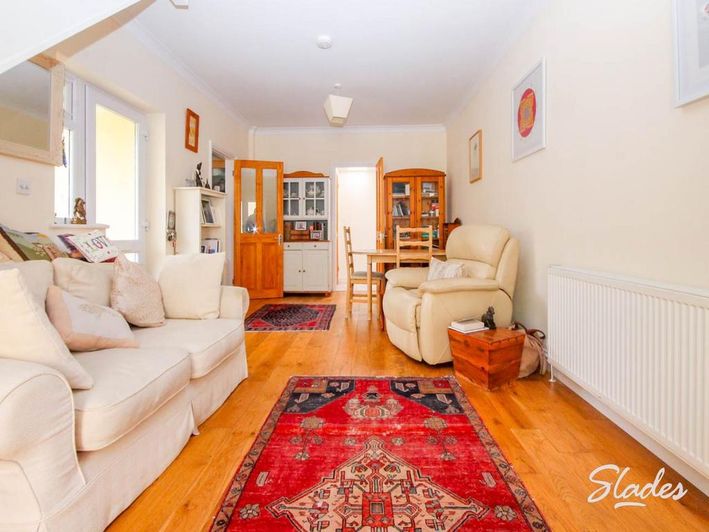 40 a naseby lounge 2