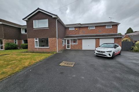 undefined, Fieldway, Weaverham, Northwich, Cheshire, CW8