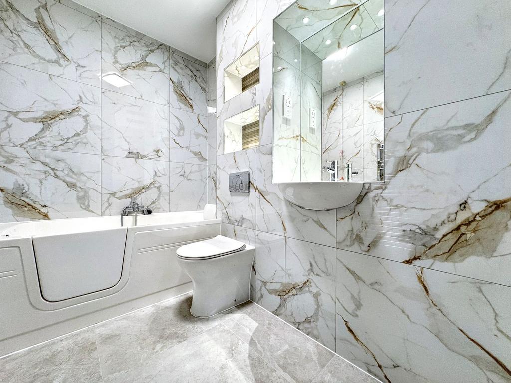 Family bathroom