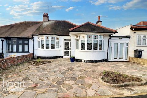 undefined, Peaketon Avenue, Redbridge