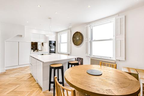 undefined, Cricklade Street, Cirencester, Gloucestershire, GL7