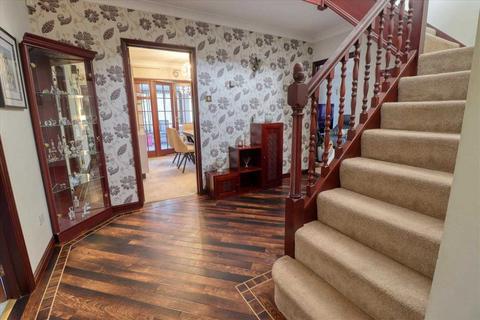 4 bedroom detached house for sale, Clacton on Sea CO15