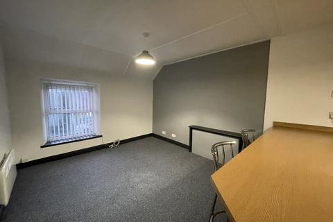 1 bedroom flat to rent, High Street, Malltraeth, LL62