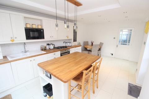 3 bedroom townhouse for sale, Blaby Road, Leicester LE19