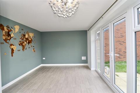 4 bedroom house to rent, Barley Avenue, Pocklington, York