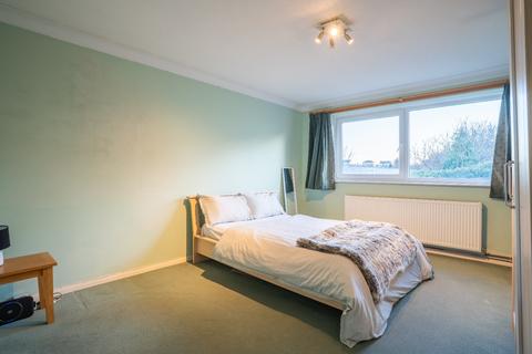 undefined, Warren Hastings Court, Pier Road, Northfleet, Gravesend, Kent, DA11 9NL