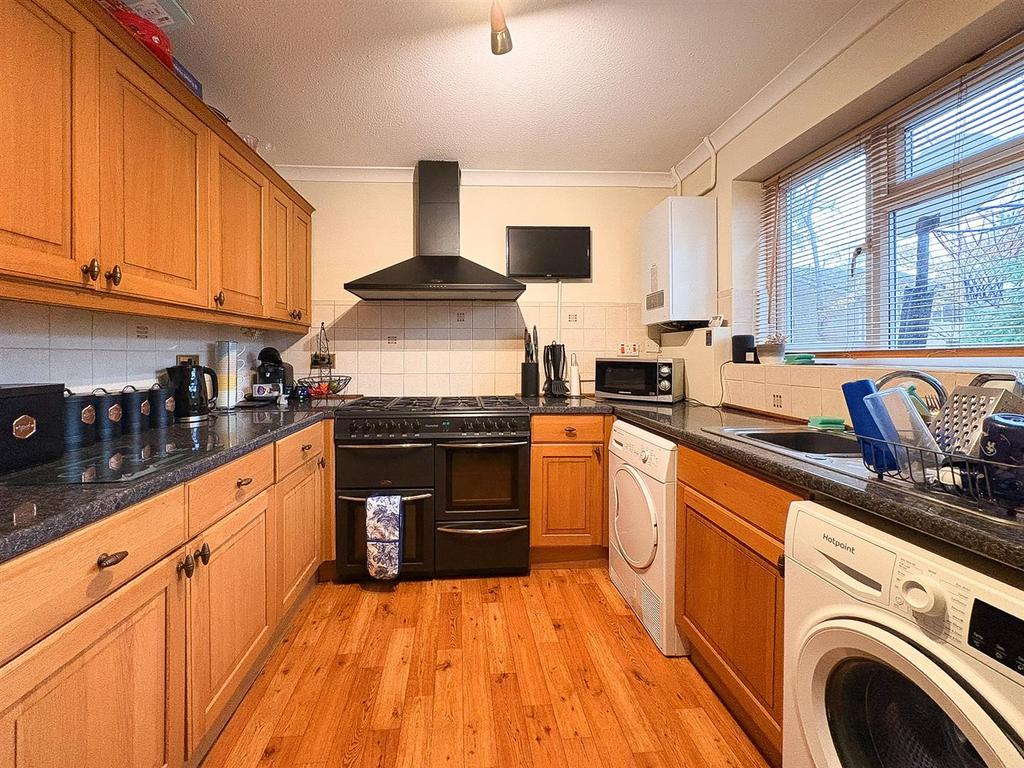 Kitchen-2.jpg
