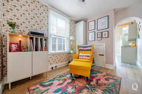 4 bedroom terraced house for sale, Borden Lane, Sittingbourne, Kent, ME10