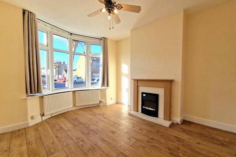 undefined, LUTON, LU3
