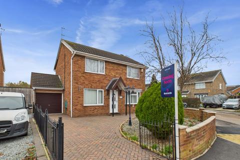 3 bedroom detached house for sale, Evergreen Drive, Hull, HU6 7YD