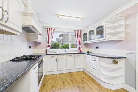 3 bedroom detached house for sale, Evergreen Drive, Hull, HU6 7YD