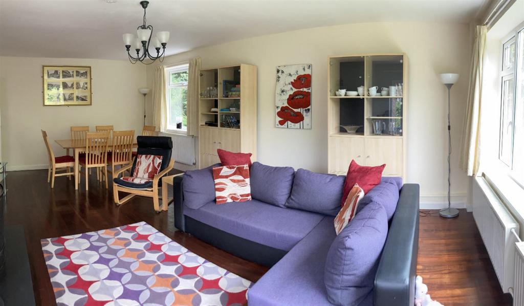 Living room wide.jpg