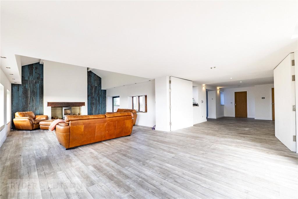 Lounge / Games Room