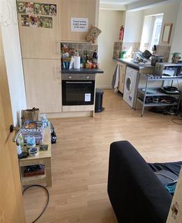 2 bedroom apartment to rent, Albany Road, Roath