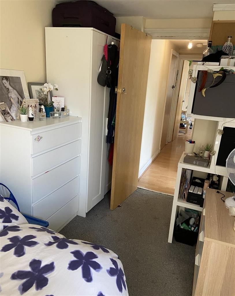 Flat 2 (5).jpeg