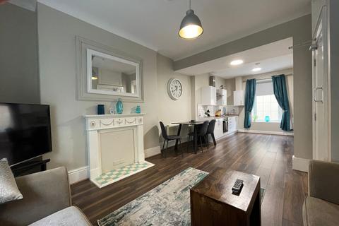 6 bedroom terraced house for sale, Castlemona Avenue, Isle Of Man IM2