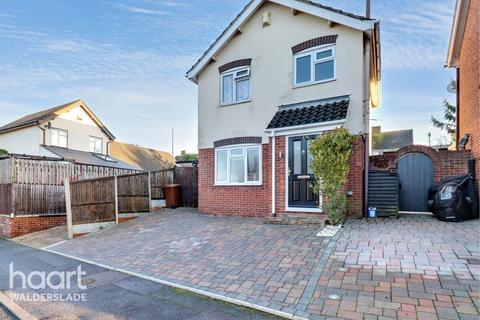 3 bedroom detached house for sale, Woolwich Close, Chatham