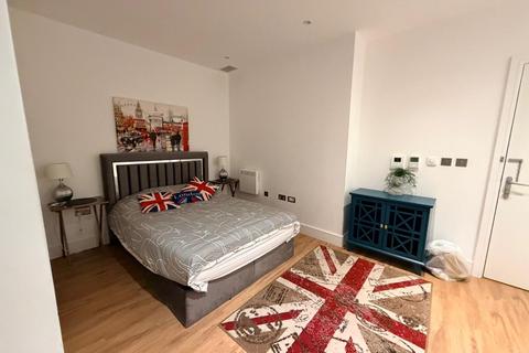 undefined, West Gate, London W5