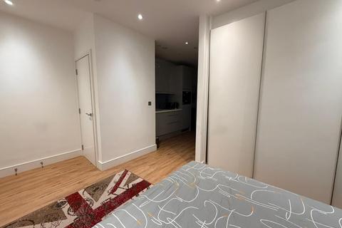 undefined, West Gate, London W5