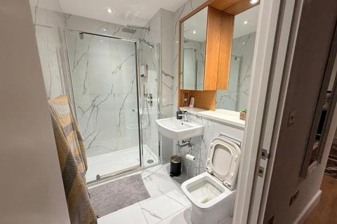 undefined, West Gate, London W5