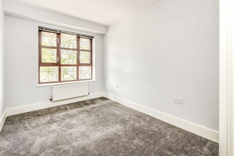 undefined, Woodside Lane, London N12