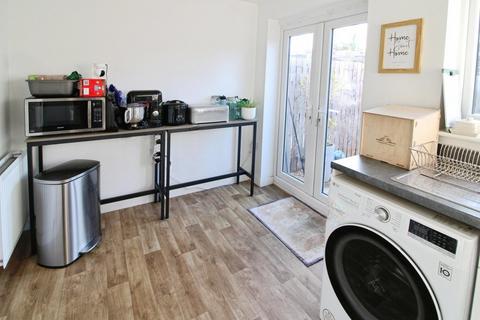 3 bedroom semi-detached house for sale, Taylor Road, West Yorkshire WF10