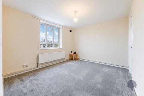 undefined, Grand Drive, London SW20