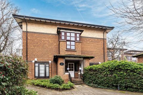 Halley Gardens, Blackheath, London, SE13