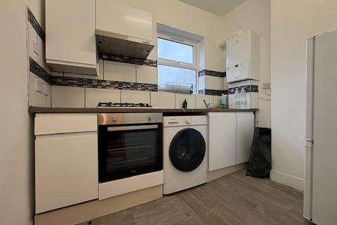 1 bedroom maisonette to rent, Mayola Road, London