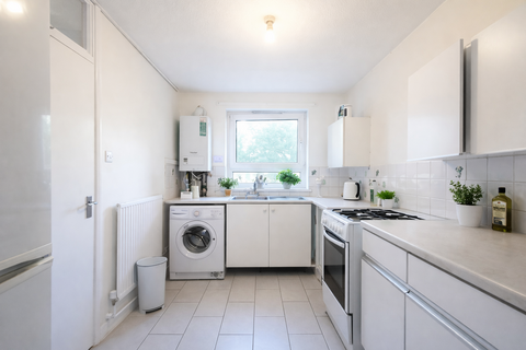 3 bedroom flat to rent, Mornington Crescent, London NW1