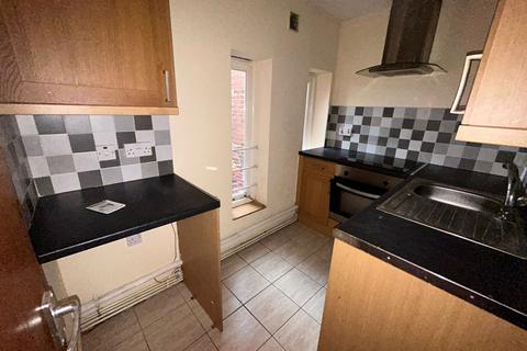 1 bedroom flat to rent, Queen Square, Wolverhampton WV1