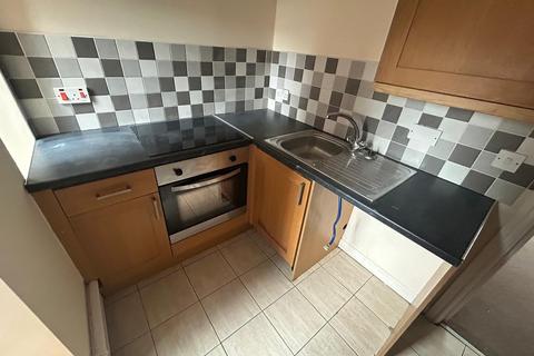 1 bedroom flat to rent, Queen Square, Wolverhampton WV1