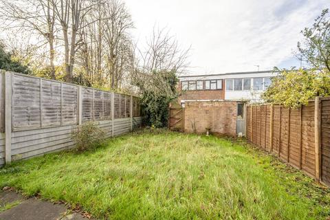 4 bedroom house to rent, Swanwick Close, Roehampton, London, SW15
