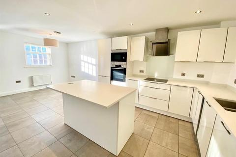 4 bedroom end of terrace house to rent, St Davids Court, High Street, Laleston, Bridgend, Bridgend County Borough, CF32 0HL.