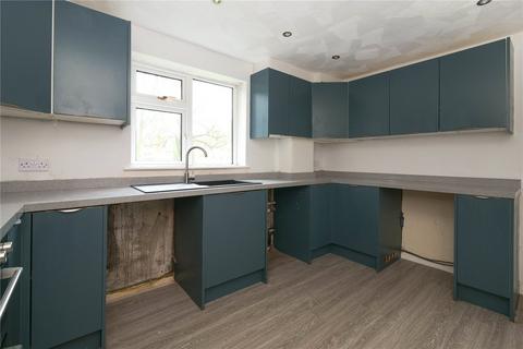 2 bedroom flat to rent, Hoyle Court Road, Shipley BD17