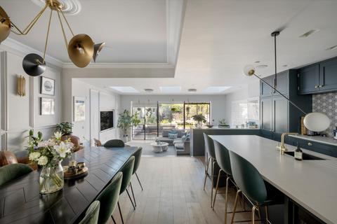 undefined, Brondesbury Villas, Queen's Park, London, NW6