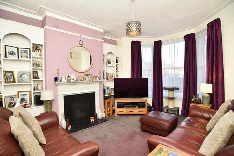 3 bedroom terraced house for sale, Victoria Avenue, Knaresborough