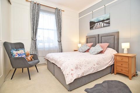 3 bedroom terraced house for sale, Victoria Avenue, Knaresborough