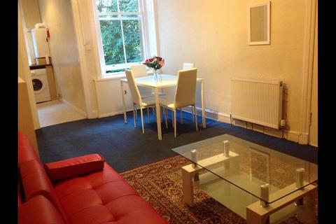4 bedroom apartment to rent, Polwarth Gardens, Edinburgh, EH11