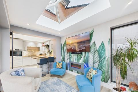 undefined, Hawksmore Close, Wirral CH49
