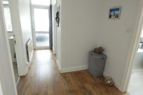 undefined, Mossley Avenue