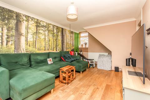 3 bedroom terraced house for sale, The Rylstone, Wellingborough NN8