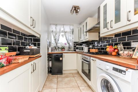 3 bedroom terraced house for sale, The Rylstone, Wellingborough NN8