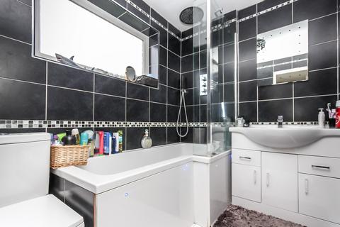 3 bedroom terraced house for sale, The Rylstone, Wellingborough NN8