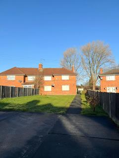 3 bedroom semi-detached house to rent, Hollin Park Crescent, Leeds LS8