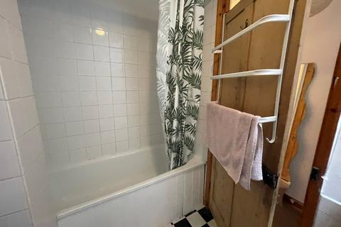 undefined, Cross Street, Kent CT2